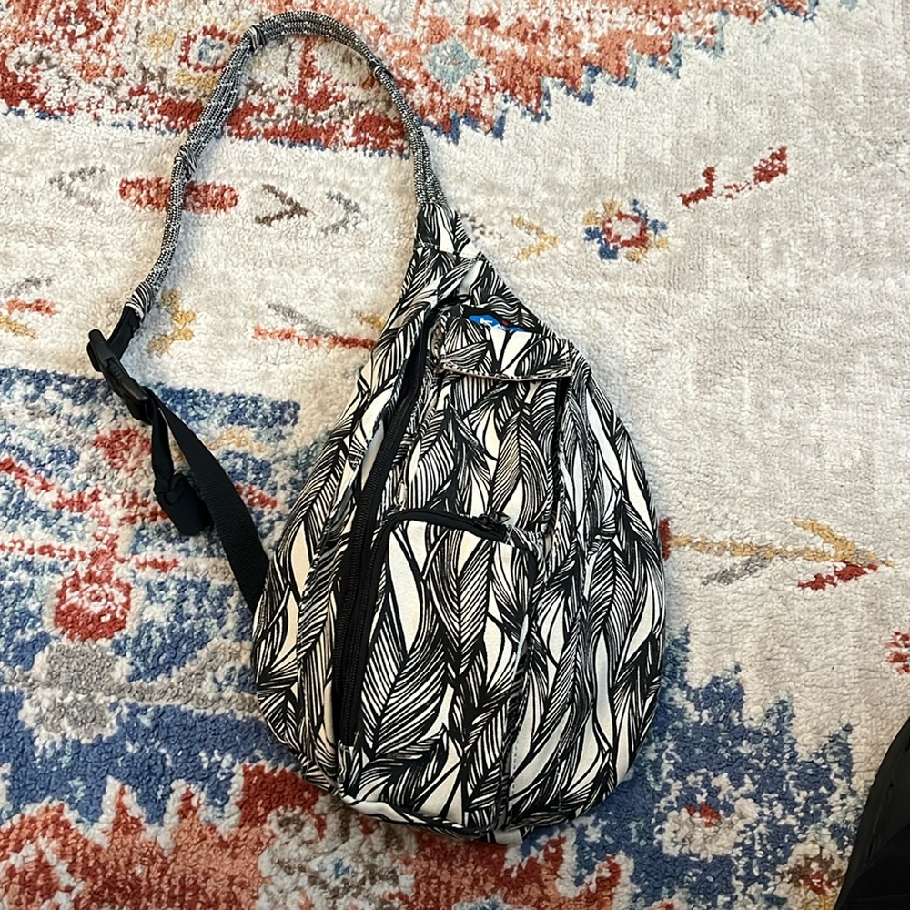 Kavu sling bag